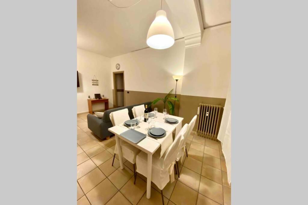 Appartamento Cozy In Super Centro! Asti Buitenkant foto